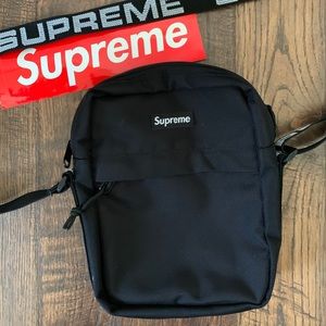 Supreme Black Shoulder Bag SS18 Rare Limited
